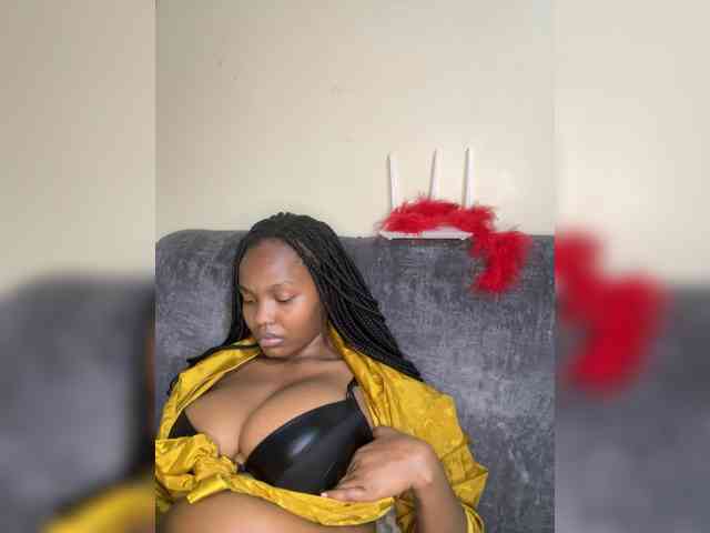 Curvy-maxy9 Curvy-maxy9