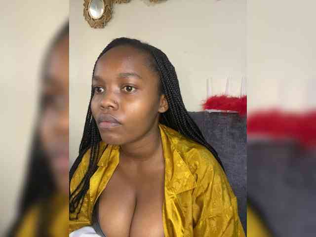 Curvy-maxy9 Curvy-maxy9