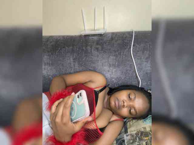 Curvy-maxy9 Curvy-maxy9