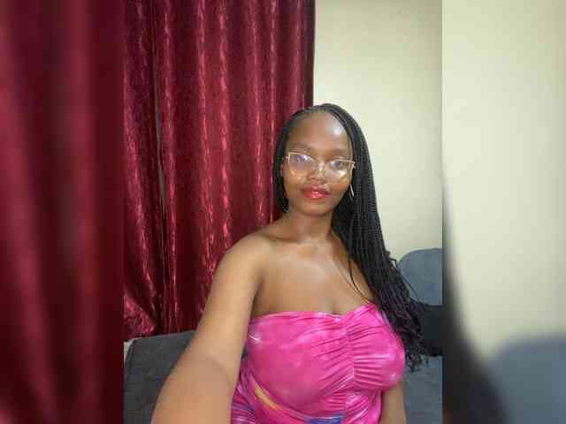 Curvy-maxy9 Curvy-maxy9