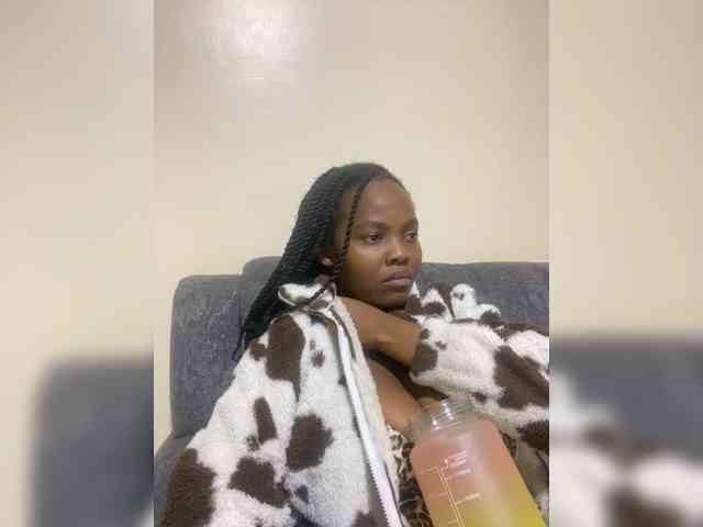 Curvy-maxy9 Curvy-maxy9