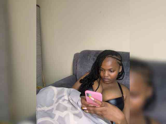 Curvy-maxy9 Curvy-maxy9