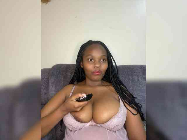 Curvy-maxy9 Curvy-maxy9