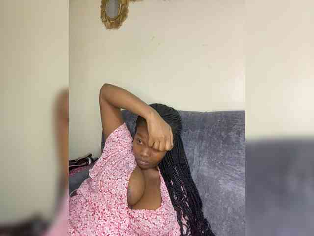 Curvy-maxy9 Curvy-maxy9