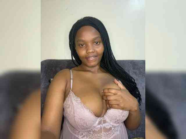 Curvy-maxy9 Curvy-maxy9