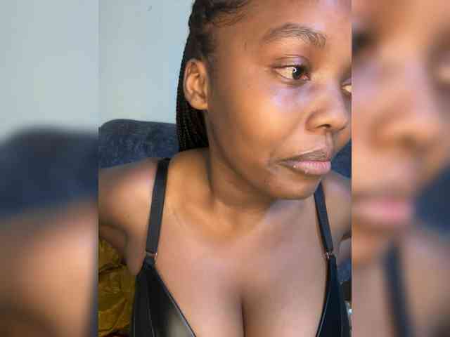 Curvy-maxy9 Curvy-maxy9