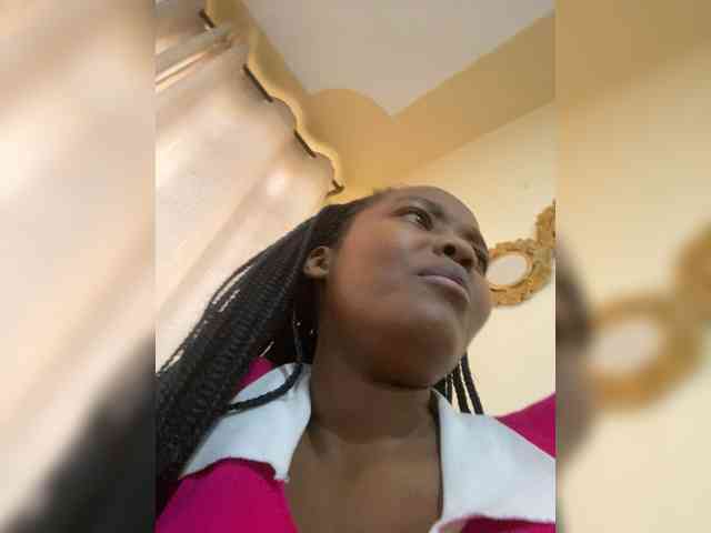 Curvy-maxy9 Curvy-maxy9