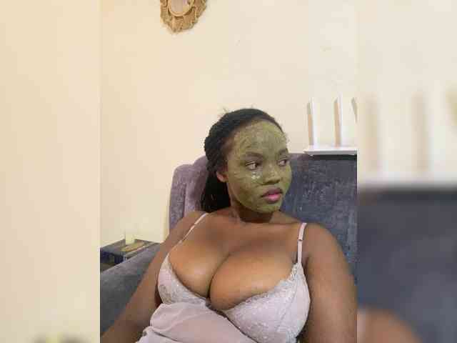 Curvy-maxy9 Curvy-maxy9