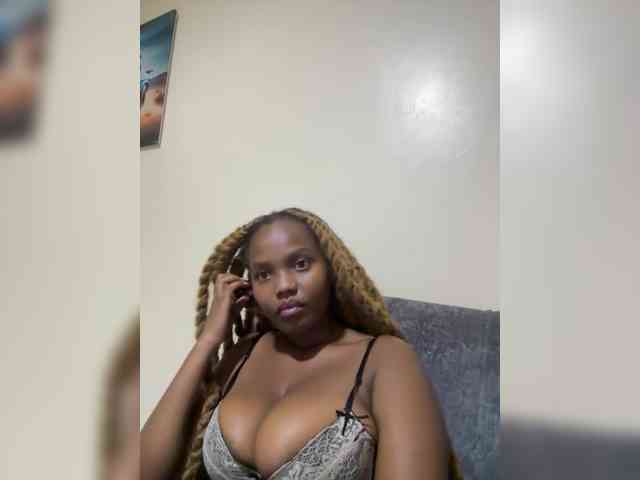 Curvy-maxy9 Curvy-maxy9