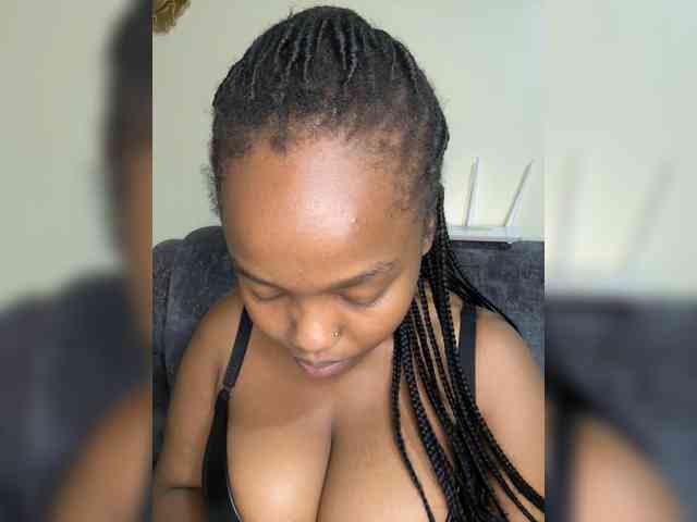 Curvy-maxy9 Curvy-maxy9