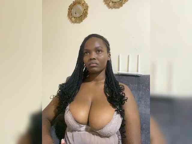 Curvy-maxy9 Curvy-maxy9