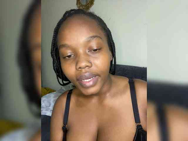 Curvy-maxy9 Curvy-maxy9