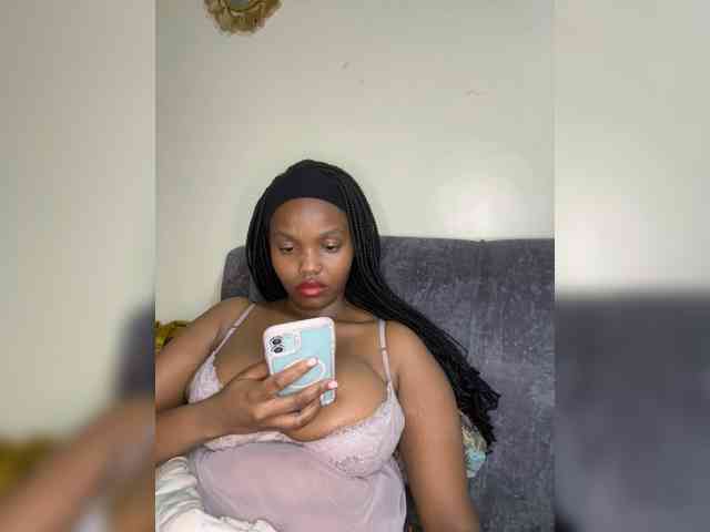 Curvy-maxy9 Curvy-maxy9