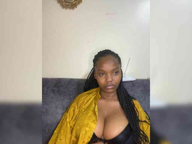 Curvy-maxy9 Curvy-maxy9