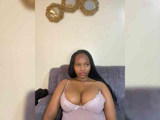 Curvy-maxy9 Curvy-maxy9