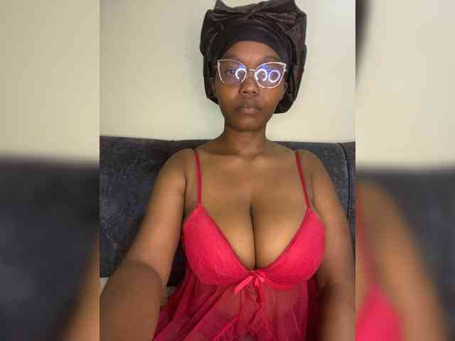 Curvy-maxy9 Curvy-maxy9