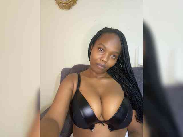 Curvy-maxy9 Curvy-maxy9