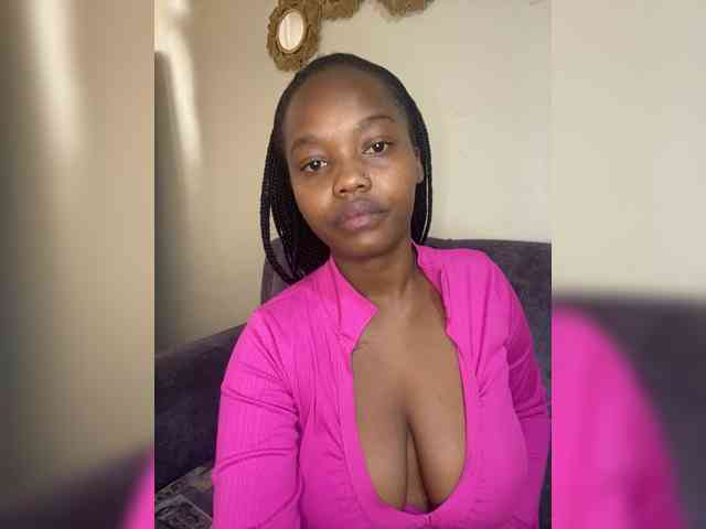 Curvy-maxy9 Curvy-maxy9