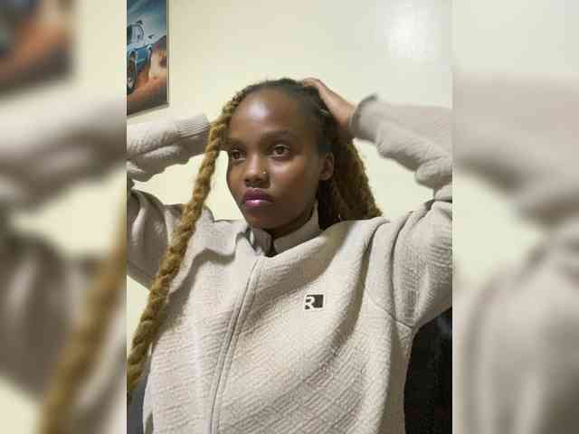 Curvy-maxy9 Curvy-maxy9