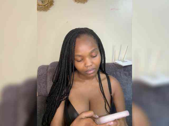 Curvy-maxy9 Curvy-maxy9