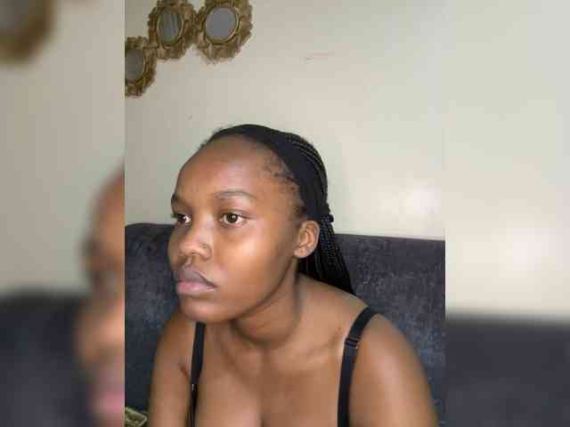 Curvy-maxy9 Curvy-maxy9