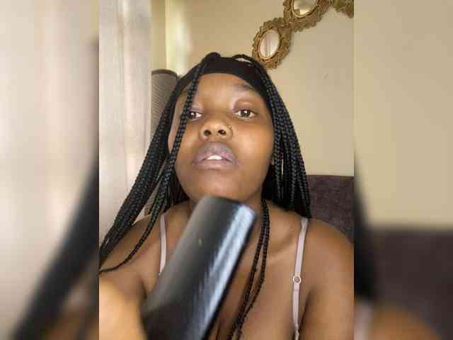 Curvy-maxy9 Curvy-maxy9