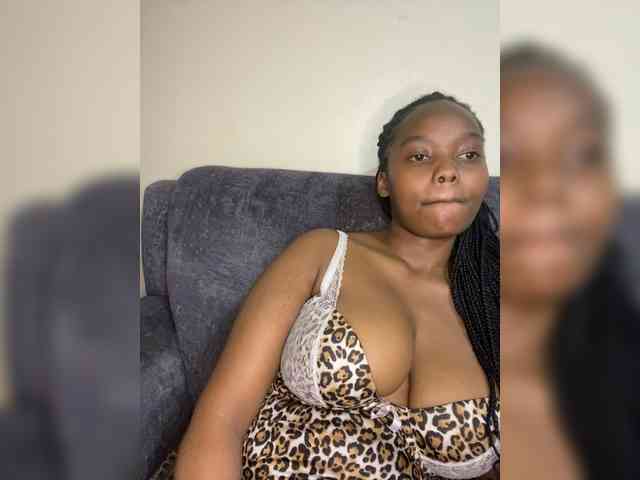 Curvy-maxy9 Curvy-maxy9