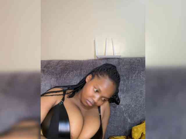 Curvy-maxy9 Curvy-maxy9