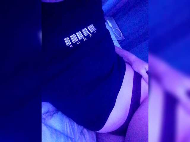 Anabella-1's BongaCams show and profile