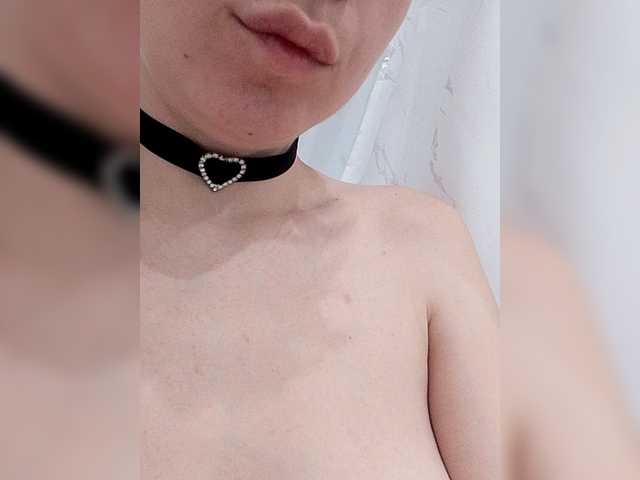 Anabella-1's BongaCams show and profile