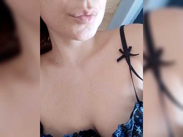 Anabella-1's BongaCams show and profile