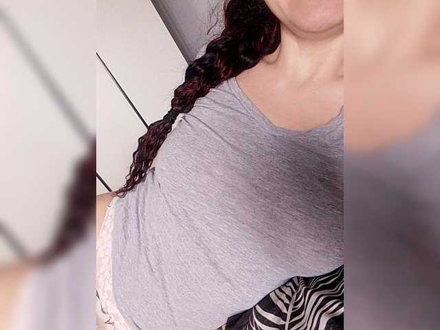 Anabella-1's BongaCams show and profile