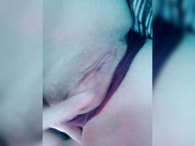 Anabella-1's BongaCams show and profile