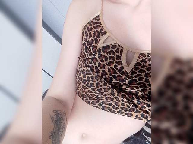 Anabella-1's BongaCams show and profile