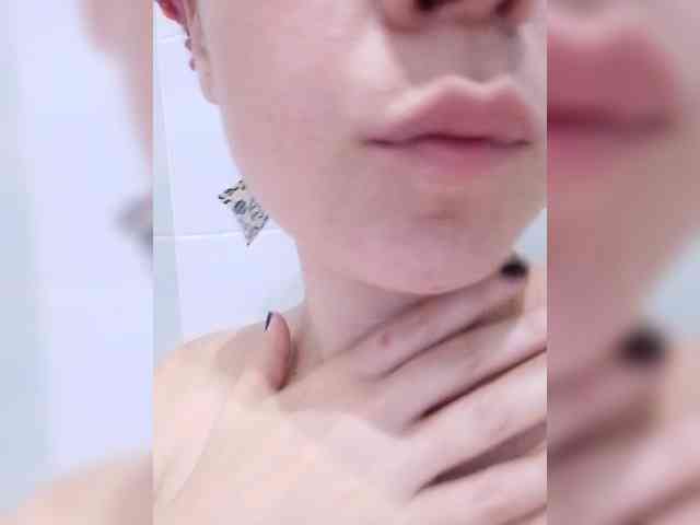 Lady_cat93 webcam