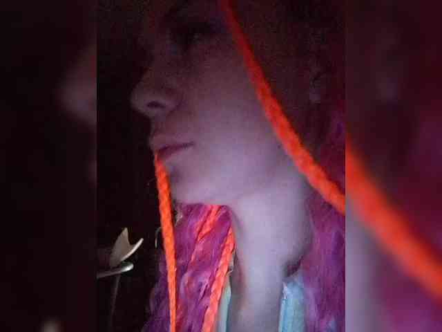 Lady_cat93 webcam