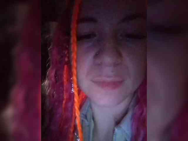 Lady_cat93 webcam
