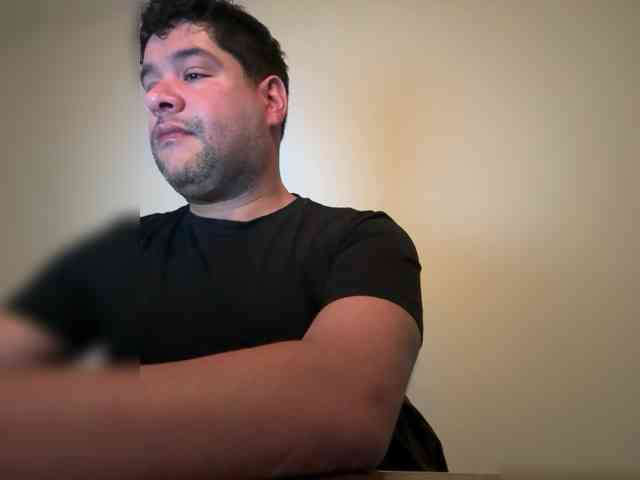 Latinguy87 Latinguy87