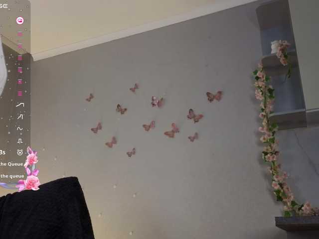 AuroraVice's BongaCams show and profile