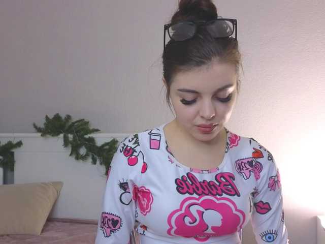 AuroraVice's BongaCams show and profile