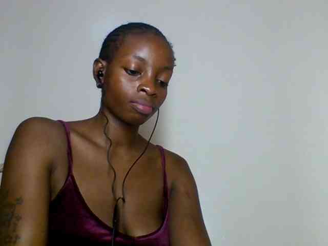 SweetsLolilta webcam