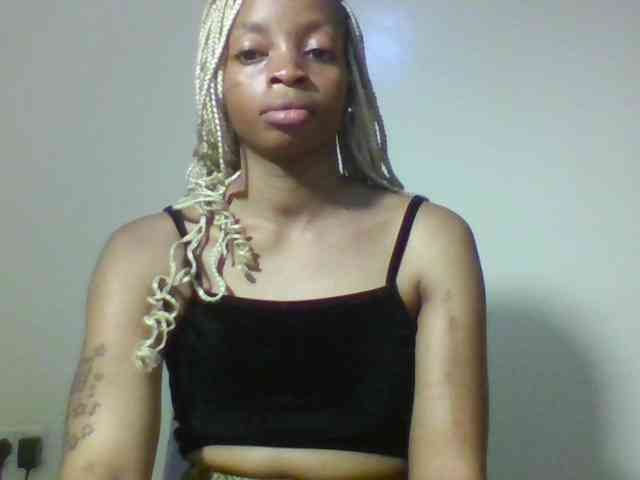 SweetsLolilta webcam