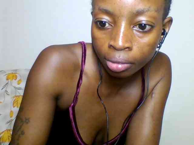 SweetsLolilta webcam