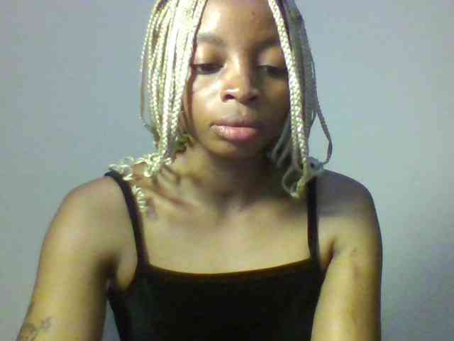 SweetsLolilta webcam