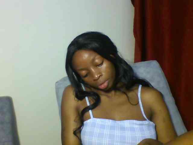 SweetsLolilta webcam