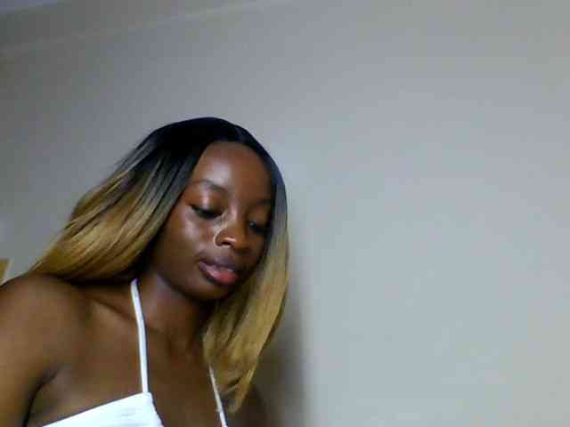 SweetsLolilta webcam