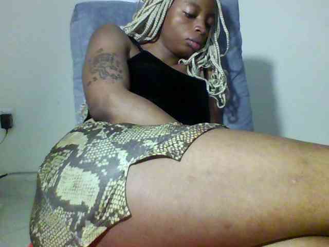 SweetsLolilta webcam