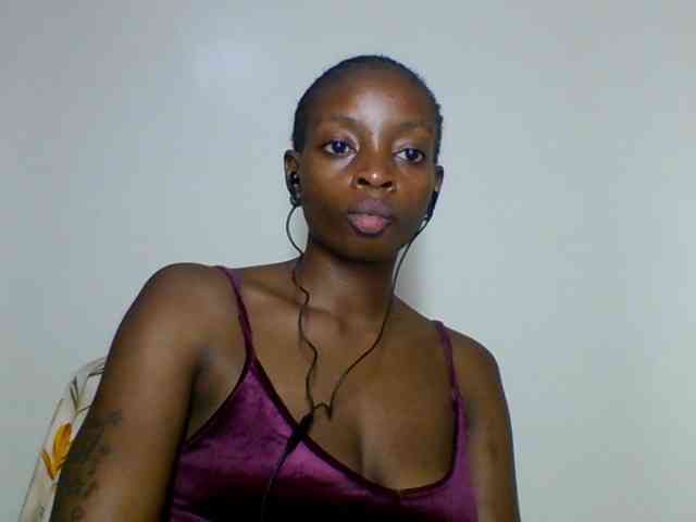 SweetsLolilta webcam