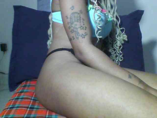 SweetsLolilta webcam