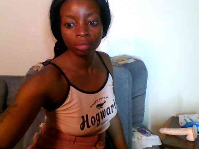 SweetsLolilta webcam